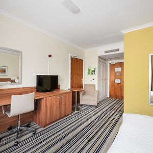 Standard Zimmer mit Kingsize-Bett
