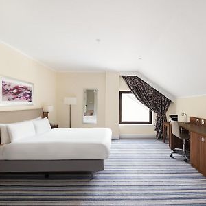 Standard Zimmer mit Kingsize-Bett